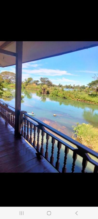Riverside Bungalow Ban Dondét Dış mekan fotoğraf