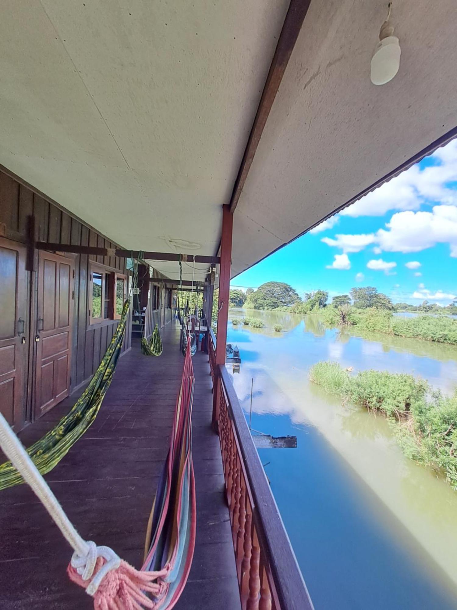 Riverside Bungalow Ban Dondét Dış mekan fotoğraf