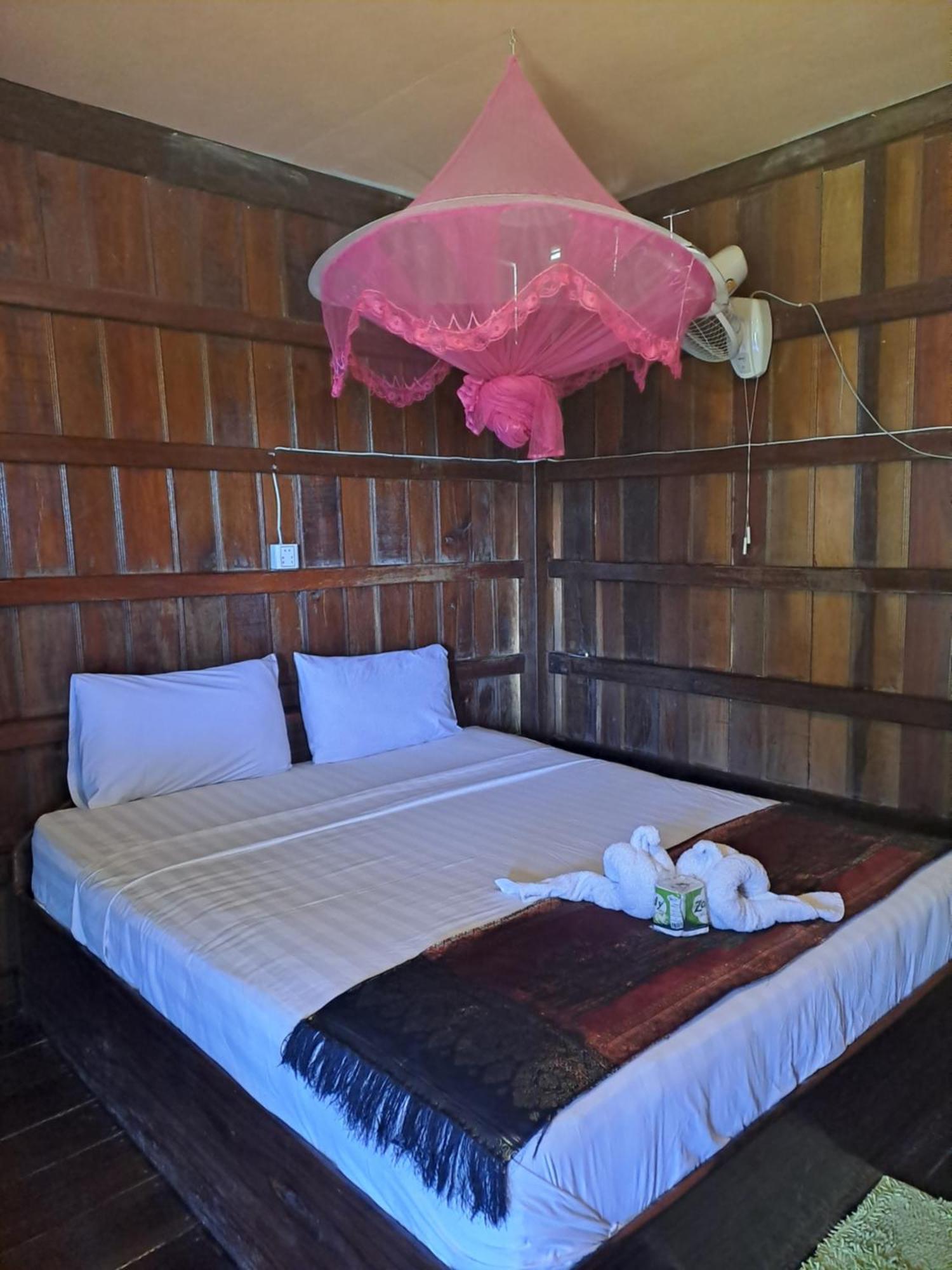 Riverside Bungalow Ban Dondét Dış mekan fotoğraf